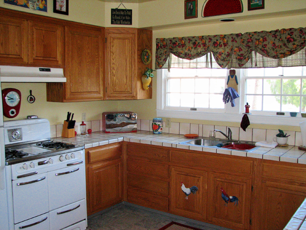 A beautiful Wedgewood stove in an updated kitchen in Martinez, CA.