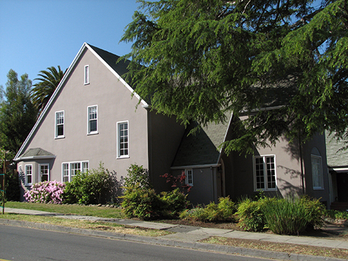 A restrained Storybook Home in Martinez, CA